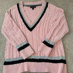 💗 FOREVER 21 SWEATER